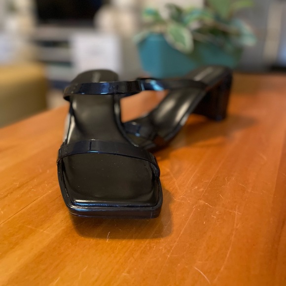 Jeffrey Campbell Black Patent 2 Strap Slide Block Heel Sandals - Picture 2 of 10